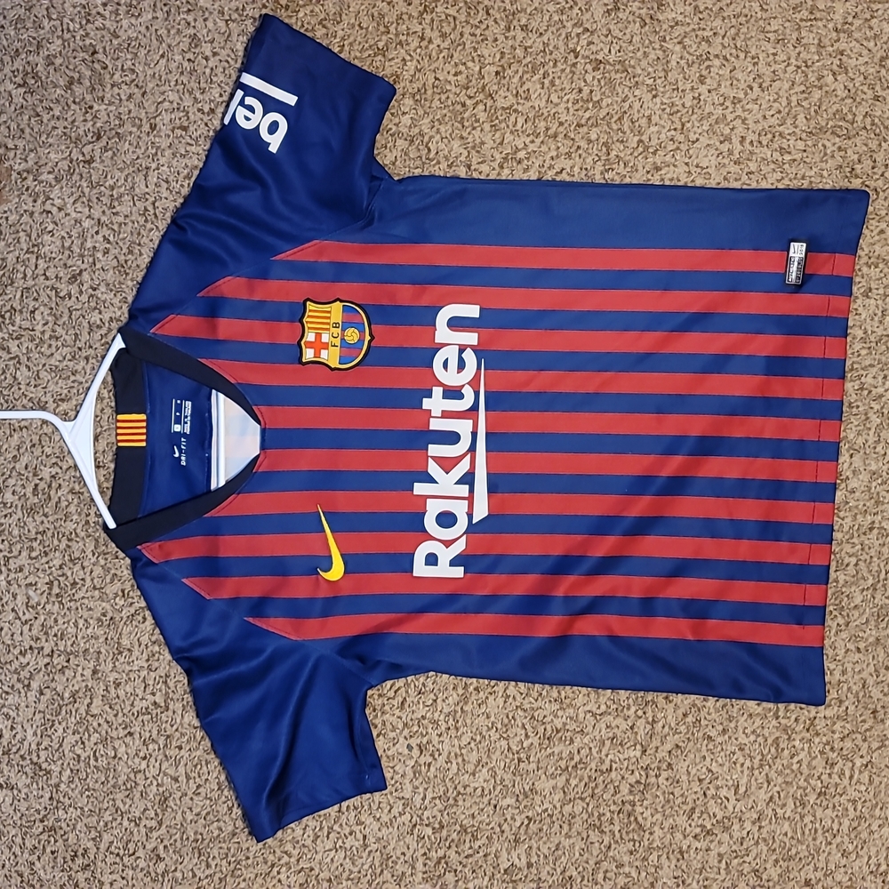 Mens Nike Messi jersey